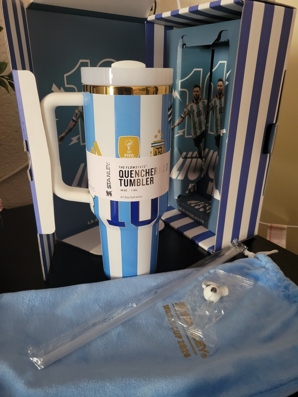 Stanley Quencher Tumbler - Light Blue & White Striped